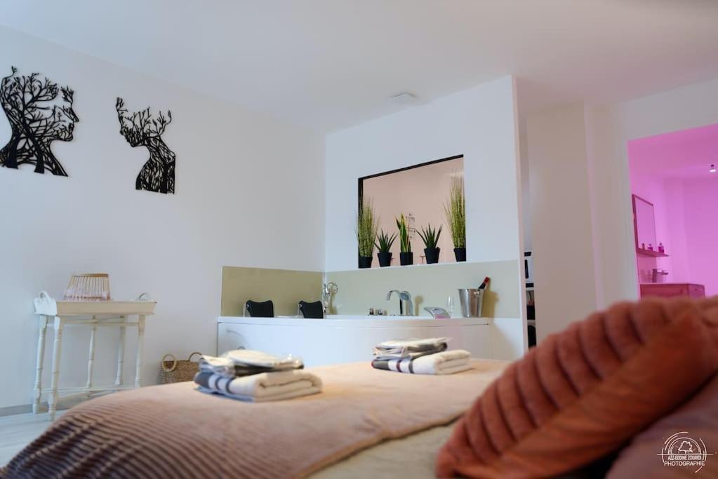 Suite Le Cocoon & Spa By Nancyintimelounge ภายนอก รูปภาพ